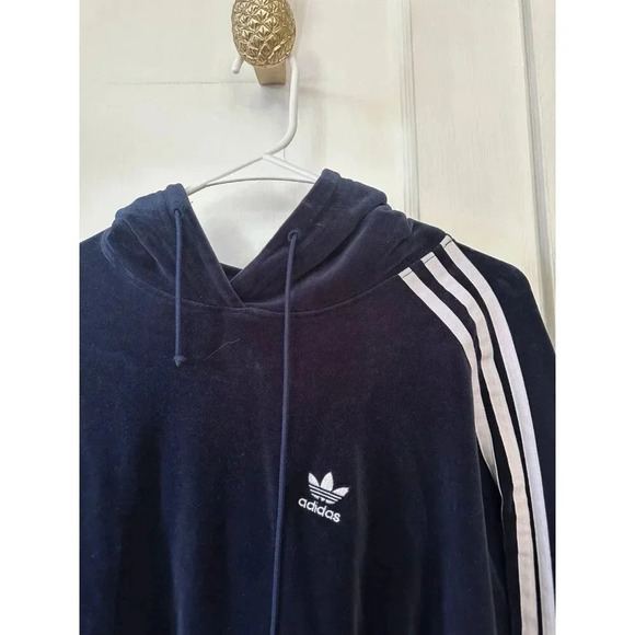 Adidas women’s size medium cropped sweater - Picture 3 of 7